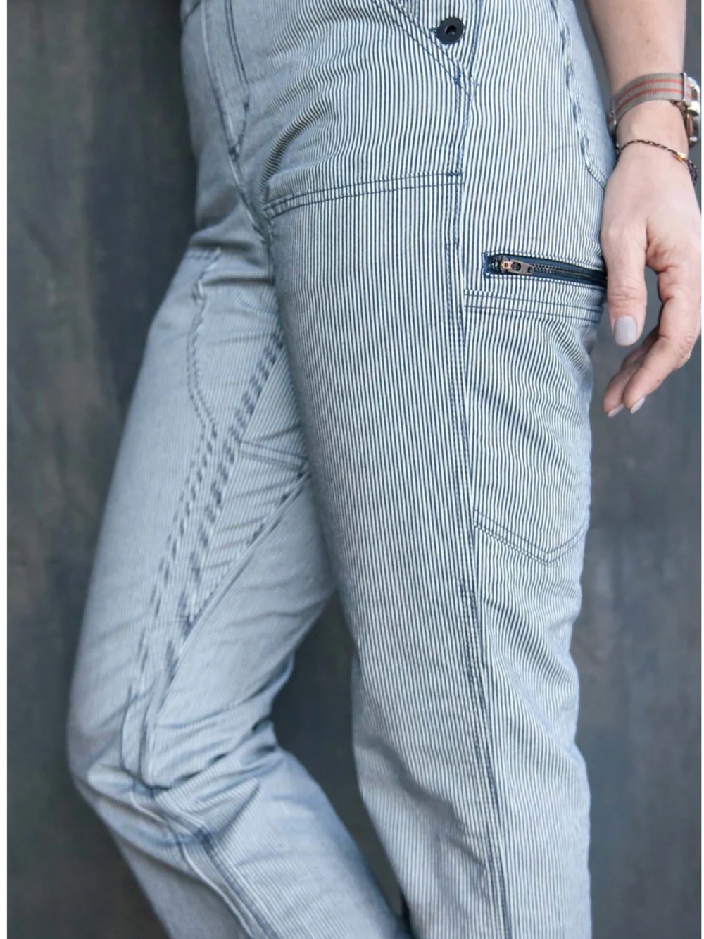 Dovetail Workwear - Freshly Overalls, Indigo Stripe Denim - Picture 3 of 11